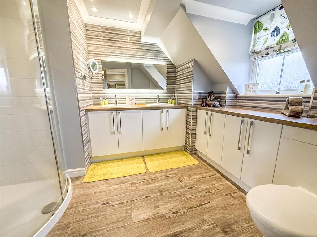 Ensuite Shower Room