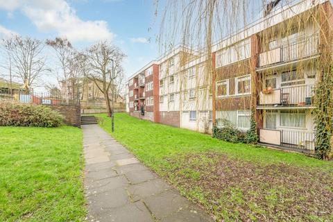 2 bedroom flat for sale, Comber Close, Dollis Hill, London, NW2