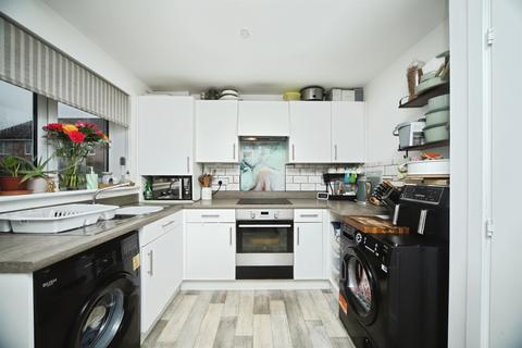 undefined, Hob Close, Monkton Heathfield, Taunton
