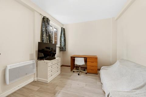 undefined, London Road, Morden SM4
