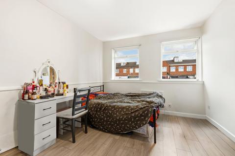 undefined, London Road, Morden SM4