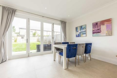 4 bedroom house to rent, Barrons Chase, Richmond TW10