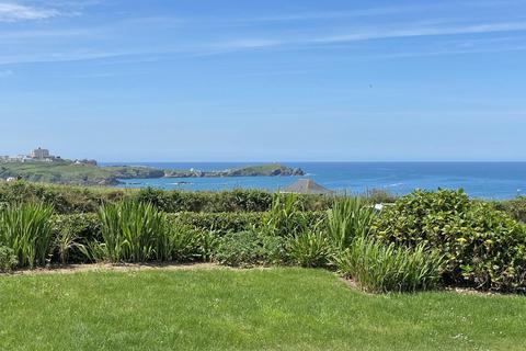 2 bedroom flat for sale, Lusty Glaze Road, Newquay, Cornwall