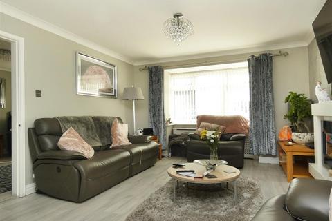 3 bedroom bungalow for sale, Lingfield Close, Huyton, Liverpool
