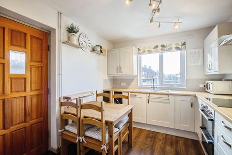 3 bedroom semi-detached house for sale, Swarcliffe Drive, West Yorkshire LS14