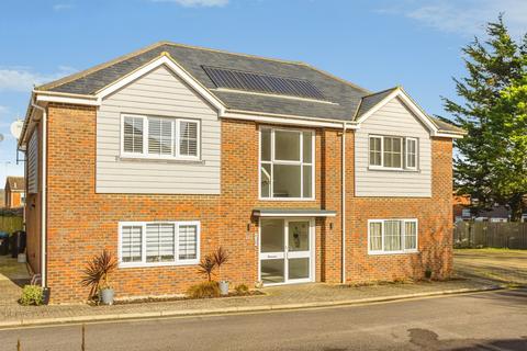 2 bedroom flat for sale, Franks Close, Burgess Hill
