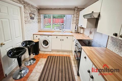 3 bedroom semi-detached house for sale, Wellwood Road, Swadlincote DE11