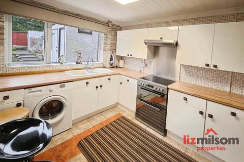 3 bedroom semi-detached house for sale, Wellwood Road, Swadlincote DE11