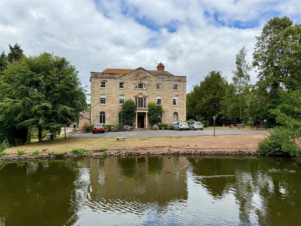 Broome House Worcestershire 1.jpg