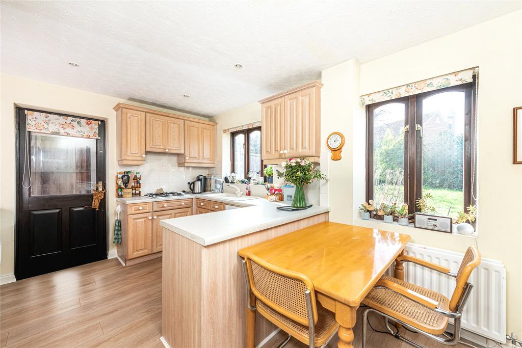 Kitchen/Breakfast Rm