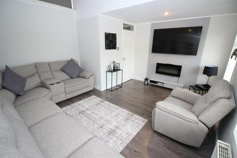 undefined, Muirdykes Avenue, Port Glasgow PA14