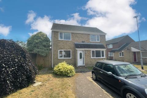 3 bedroom detached house to rent, Talbot Close, WYMONDHAM