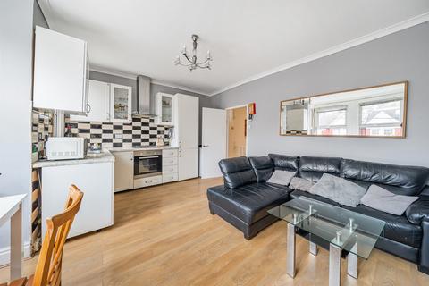 Warwick Road, London