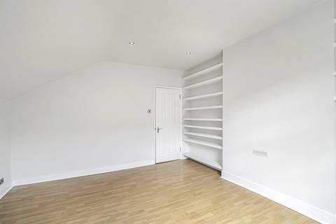 1 bedroom flat for sale, Palace Road, London