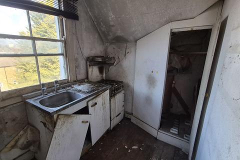 undefined, Flat 3, 110 Brigstock Road, Thornton Heath, Surrey, CR7 7JB