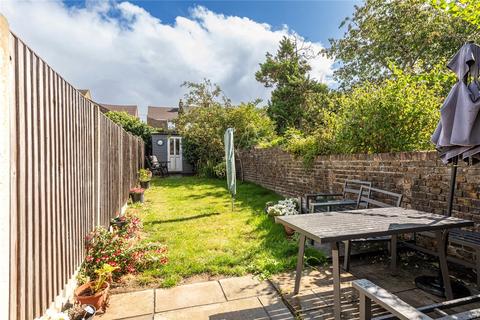 3 bedroom end of terrace house to rent, Bayford Road, Sittingbourne, Kent, ME10
