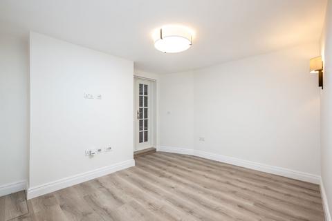 3 bedroom semi-detached house for sale, Akeman Street, Tring HP23