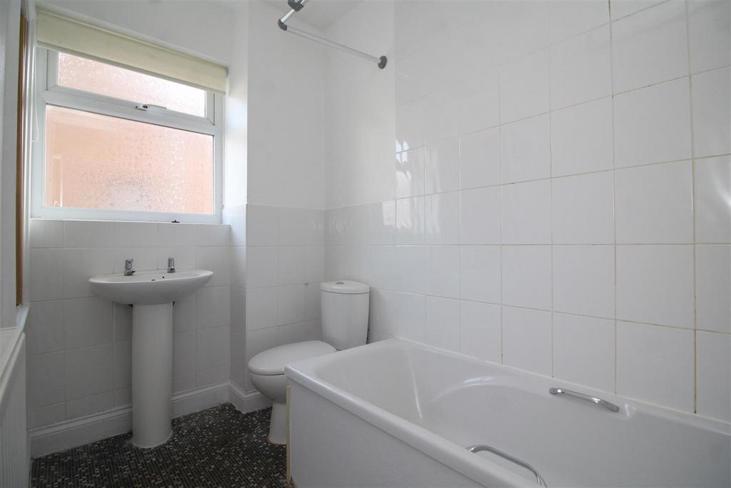 Bathroom.JPG