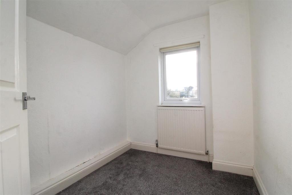 Bedroom 3 .JPG