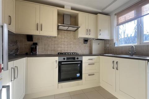 undefined, 3 Cedar Gardens, Sutton SM2