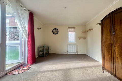 undefined, 3 Cedar Gardens, Sutton SM2