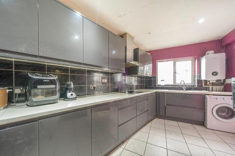 4 bedroom semi-detached house for sale, Southdown Crescent, Harrow, HA2 0QT