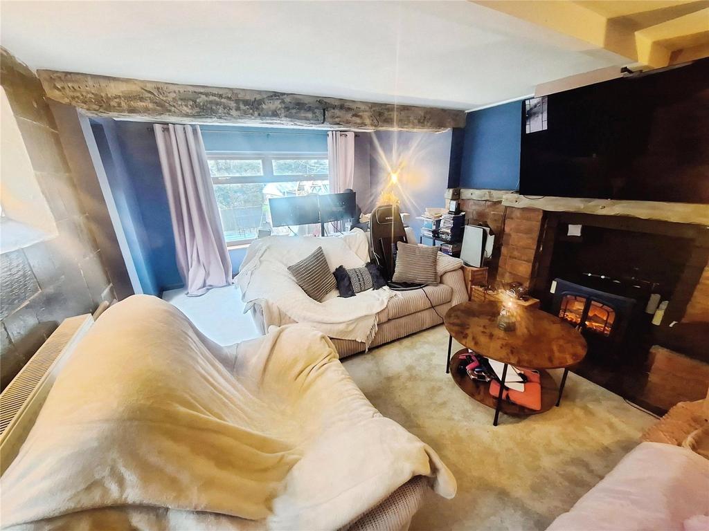 Lounge/Bedroom Two
