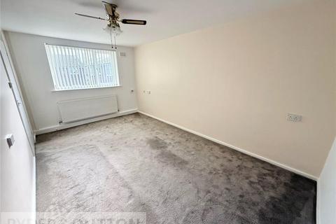 2 bedroom apartment to rent, Elizabeth Avenue, Chadderton, Oldham, Greater Manchester, OL9
