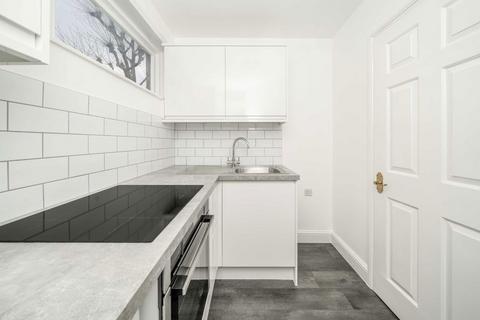 1 bedroom flat to rent, Cromwell Grove, London W6