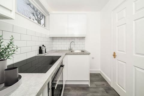 1 bedroom flat to rent, Cromwell Grove, London W6