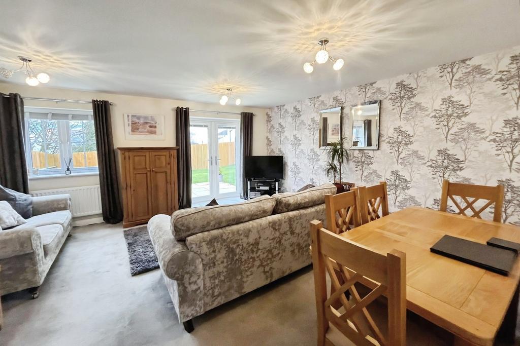 Living/Dining Room