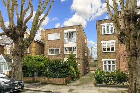 Grosvenor Road, Chiswick, London