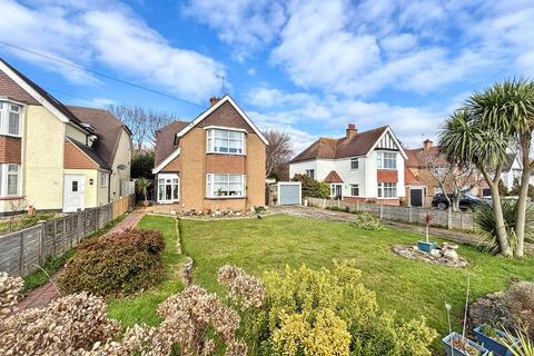 4 bedroom detached house for sale, Cooden Drive, Bexhill-on-Sea, TN39