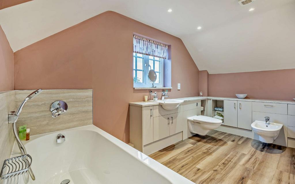 Principal Ensuite