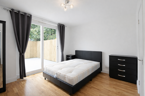 undefined, Amhurst Road, London E8