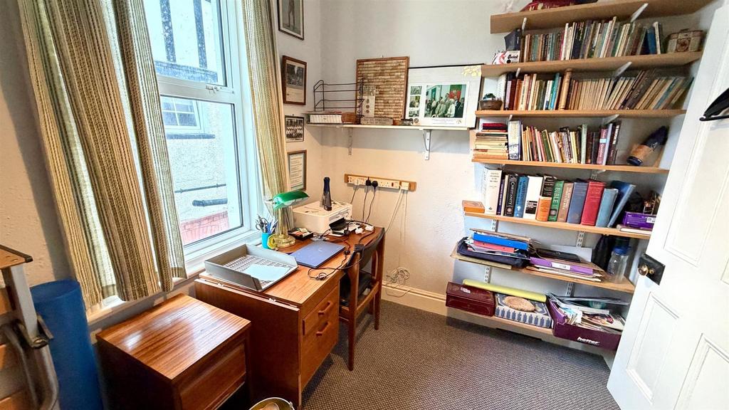 Bedroom 4/study