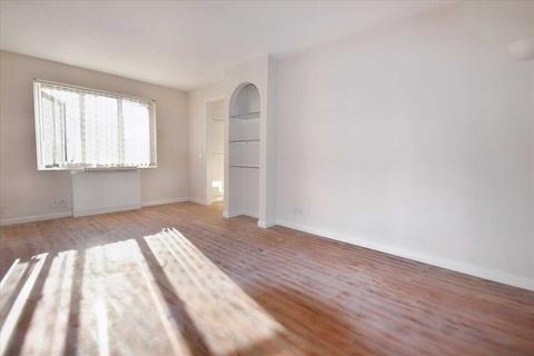 2 bedroom flat to rent, Beaulieu Place, Chiswick, Chiswick