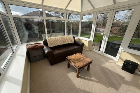 4 bedroom detached house for sale, Glen View Road, Eldwick, Bingley, BD16