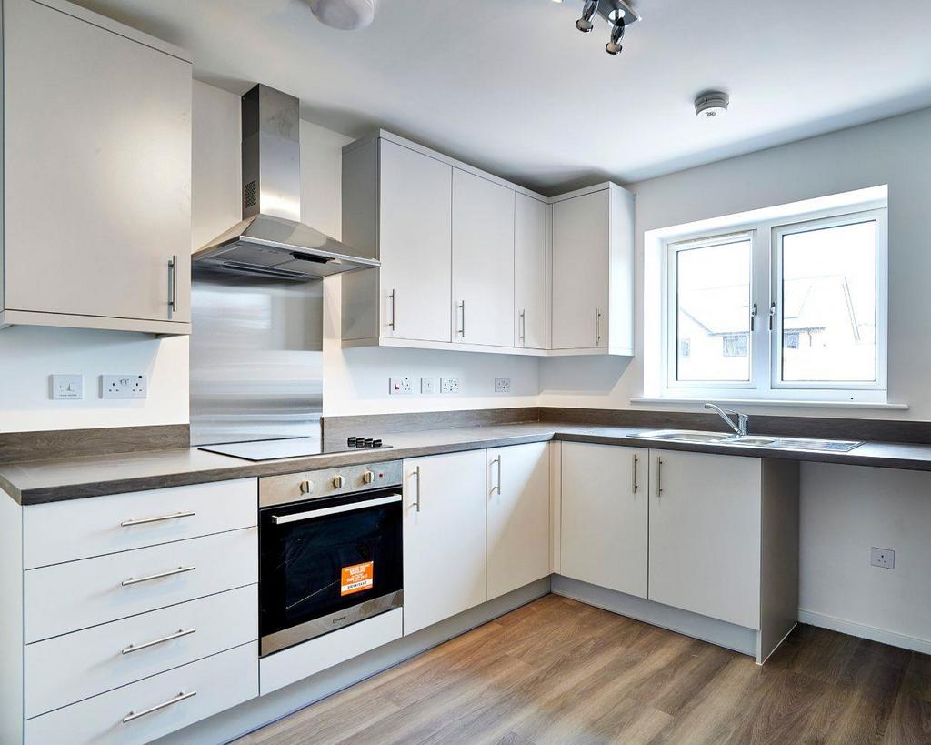 Kitchen dining.jpg