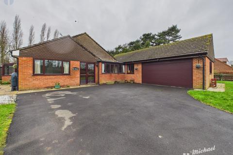 undefined, Old Risborough Road, Stoke Mandeville