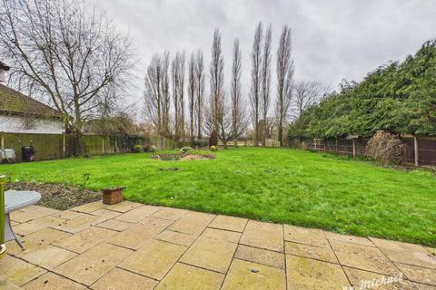 undefined, Old Risborough Road, Stoke Mandeville