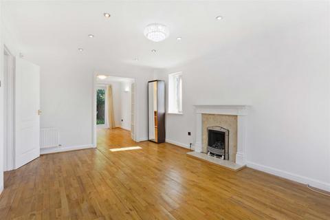 undefined, Chiddingstone Close, Sutton SM2
