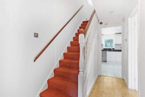 undefined, Chiddingstone Close, Sutton SM2