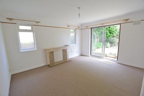 3 bedroom bungalow to rent, Croft Road, Christchurch, Dorset. BH23 3QQ