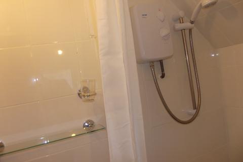 undefined, High Street, Biggleswade, SG18