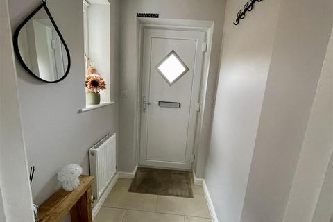 undefined, Pant Bryn Isaf, Llwynhendy, Llanelli