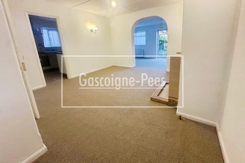 3 bedroom house to rent, Rowden Road, Epsom, KT19