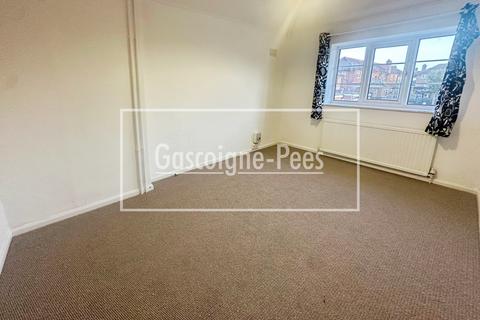 3 bedroom house to rent, Rowden Road, Epsom, KT19