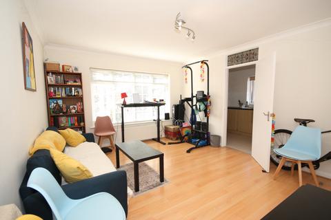 1 bedroom flat for sale, Heathside Road, Woking GU22