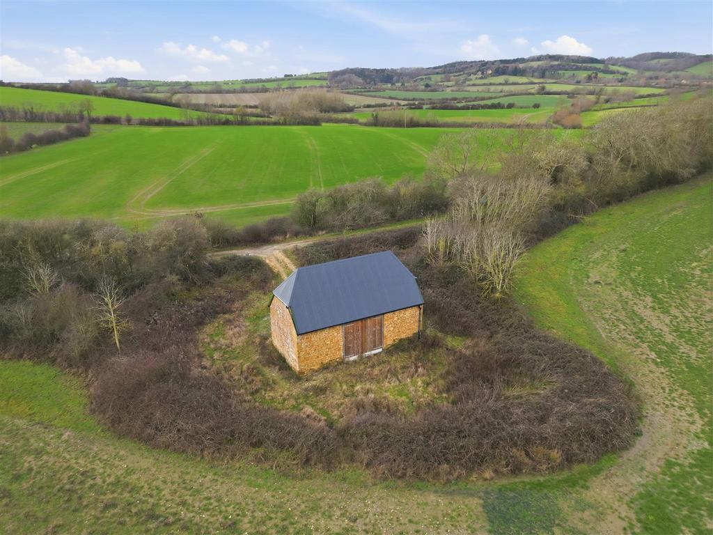 Railway Barn 2136 005.jpg
